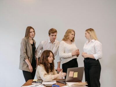 Arhitectura rezilienței și caracteristicile echipelor antifragile